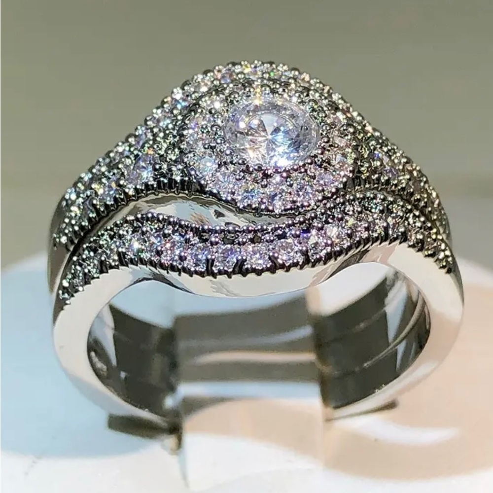 NEW 18K White Gold Plated  Diamond Rings